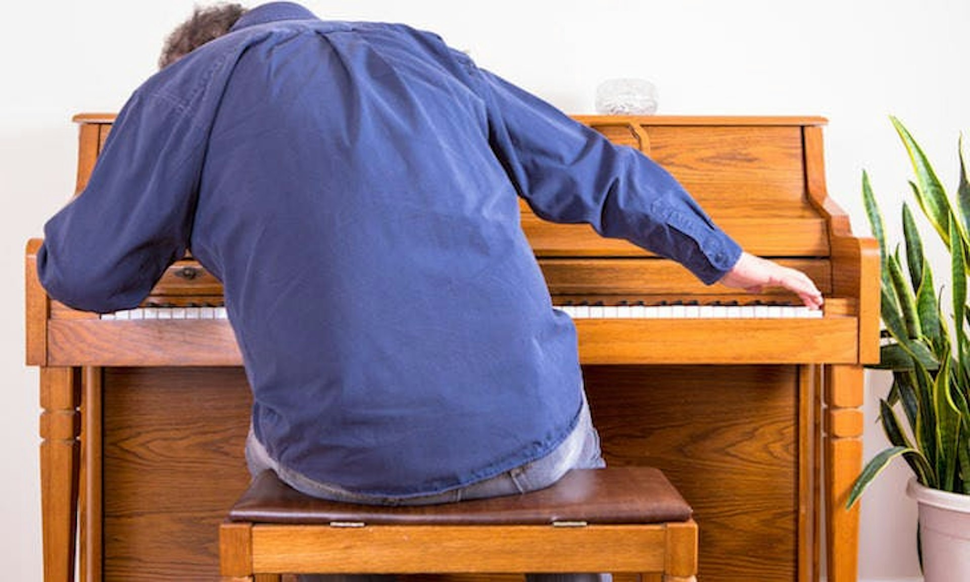 Wrong piano posture